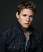 sexy-zach-roerig-3-stefan-and-matt-16758932-591-720.jpg